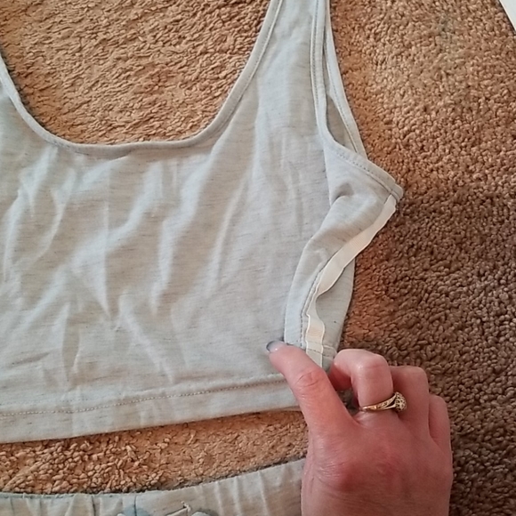 2Pc.Tank and shorts - Picture 3 of 3